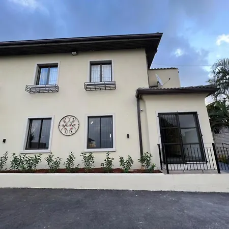 Durban Italian Villa 1&2 Room photo